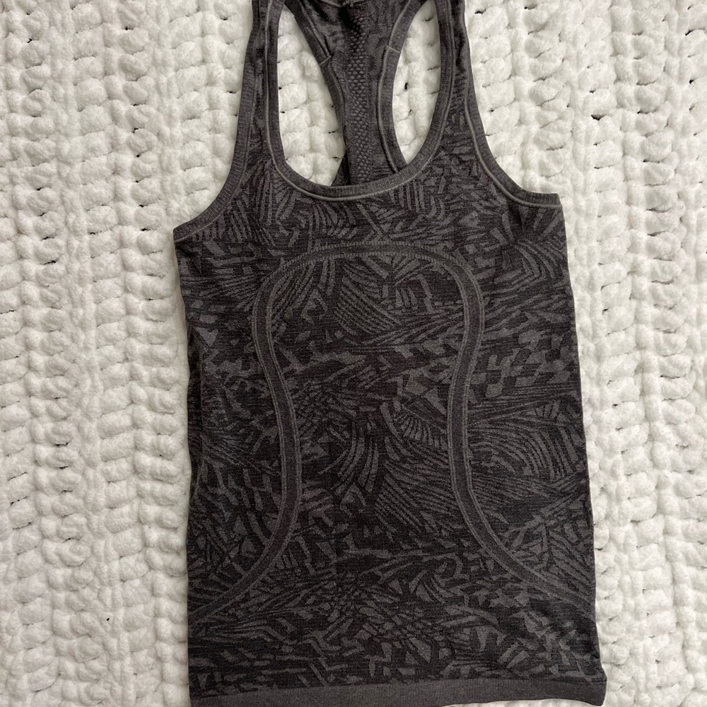 Lululemon align tank size 4